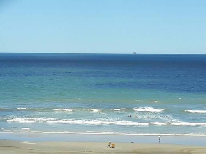 Frente Mar Piscina Churrasqueira Wifi Garagem Portaria 24Hs Appartamento Solemar Esterno foto