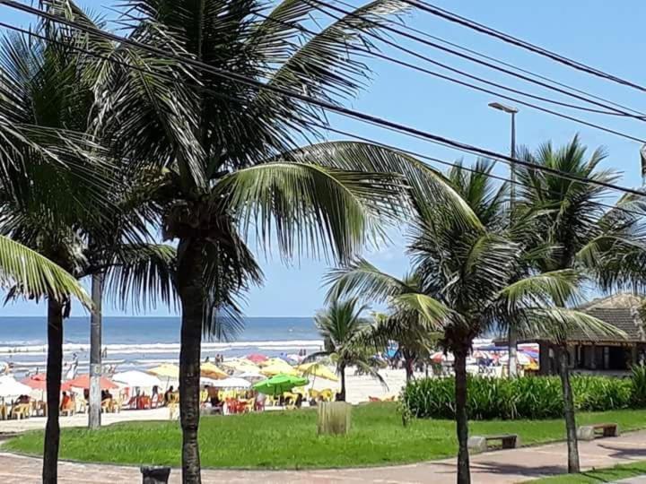 Frente Mar Piscina Churrasqueira Wifi Garagem Portaria 24Hs Appartamento Solemar Esterno foto
